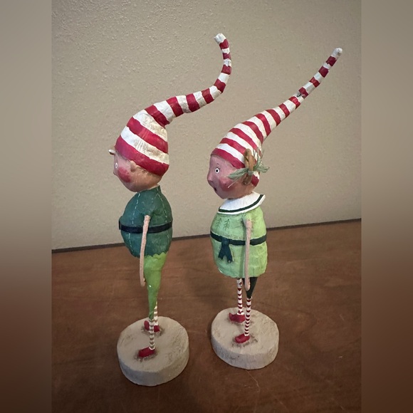 Festive Holiday Elf and Mouse Figurine Set - Picture 6 of 7